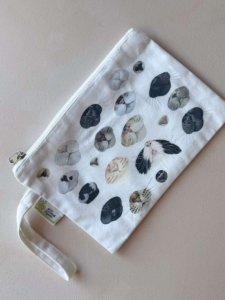 Boops and Snoots Multi-Use Pouch Cats